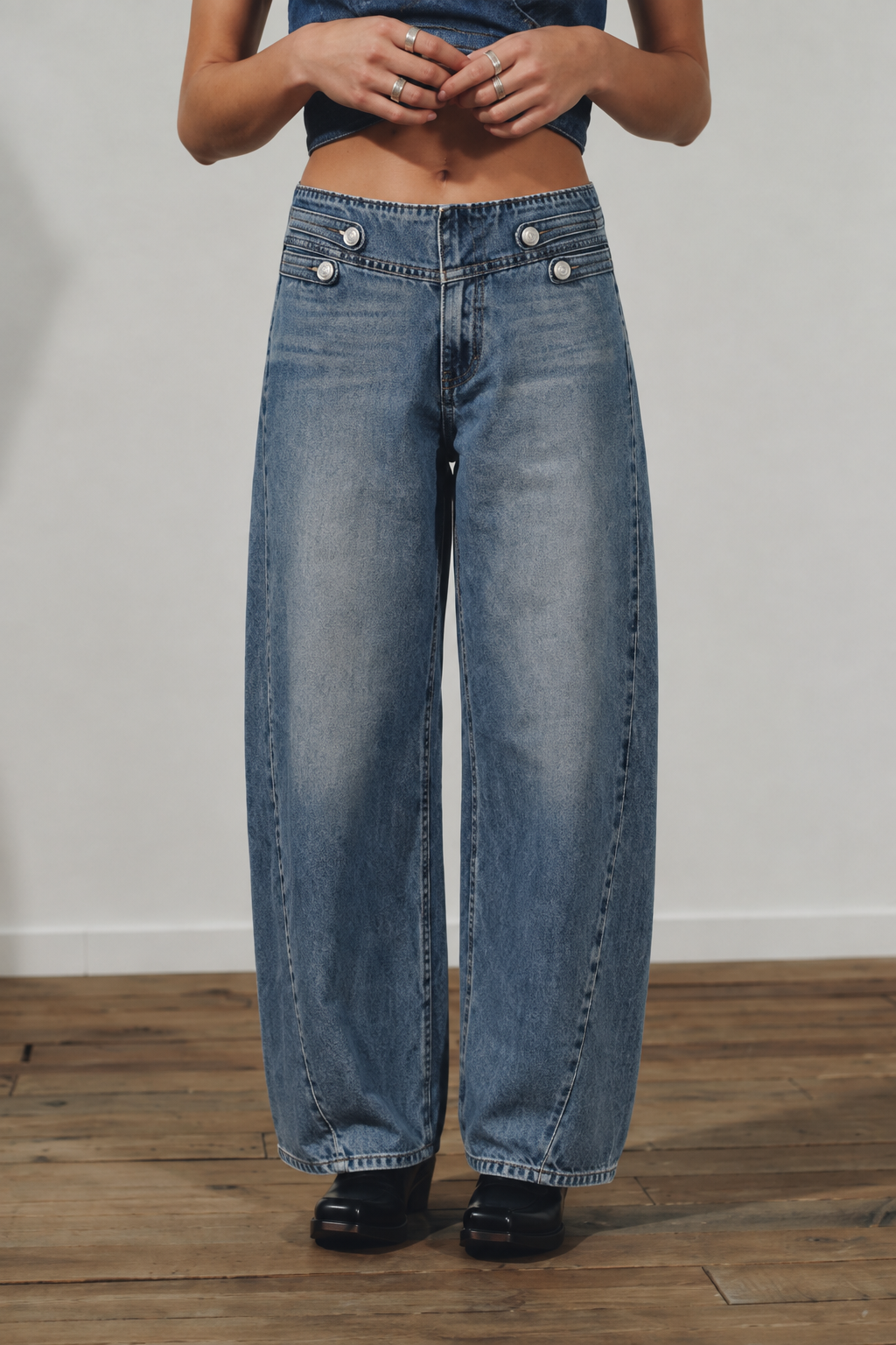 Mid Rise Curved Barrel Denim Pants
